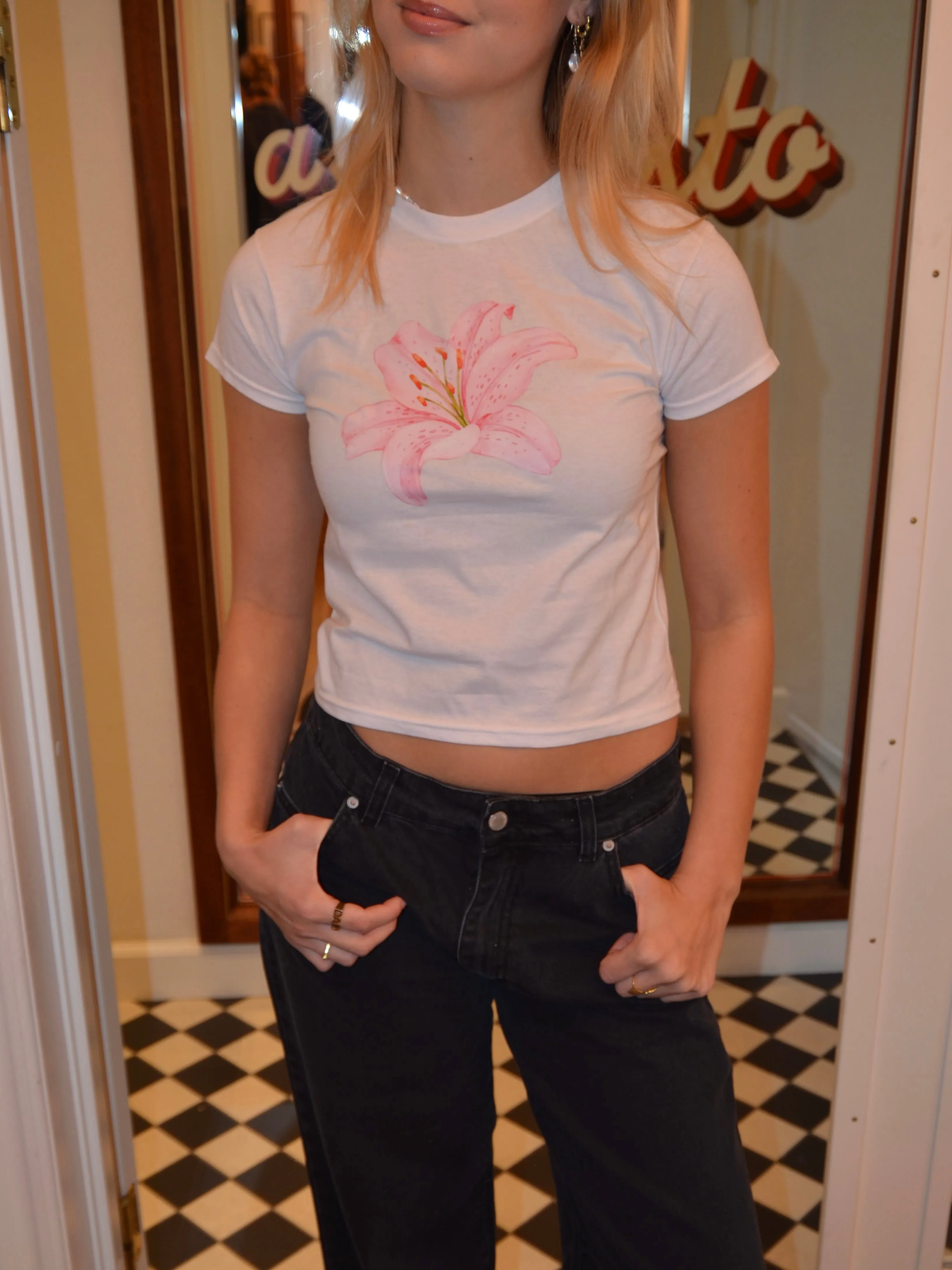 "Pink lilly" baby tee - White